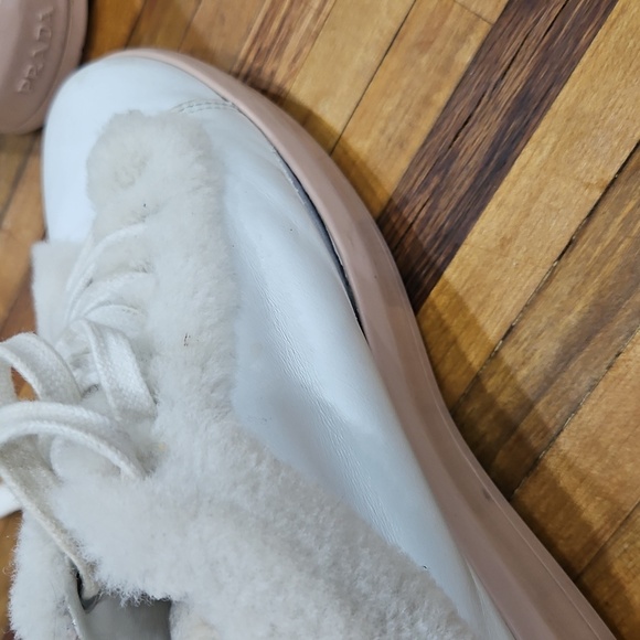 🔥 PRADA White Shearling Leather Sneakers – Size 37 (US 6.5-7) 🔥 - Picture 9 of 11